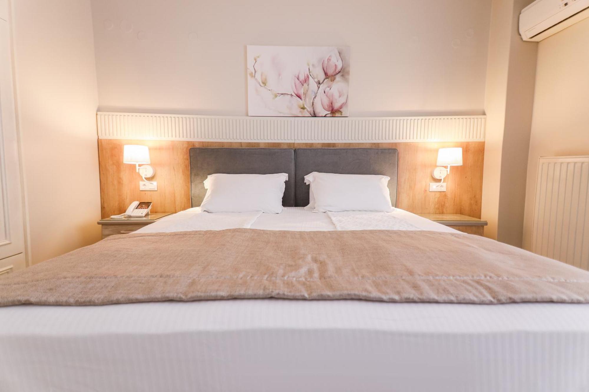 Hotel Strass Paralía Dış mekan fotoğraf