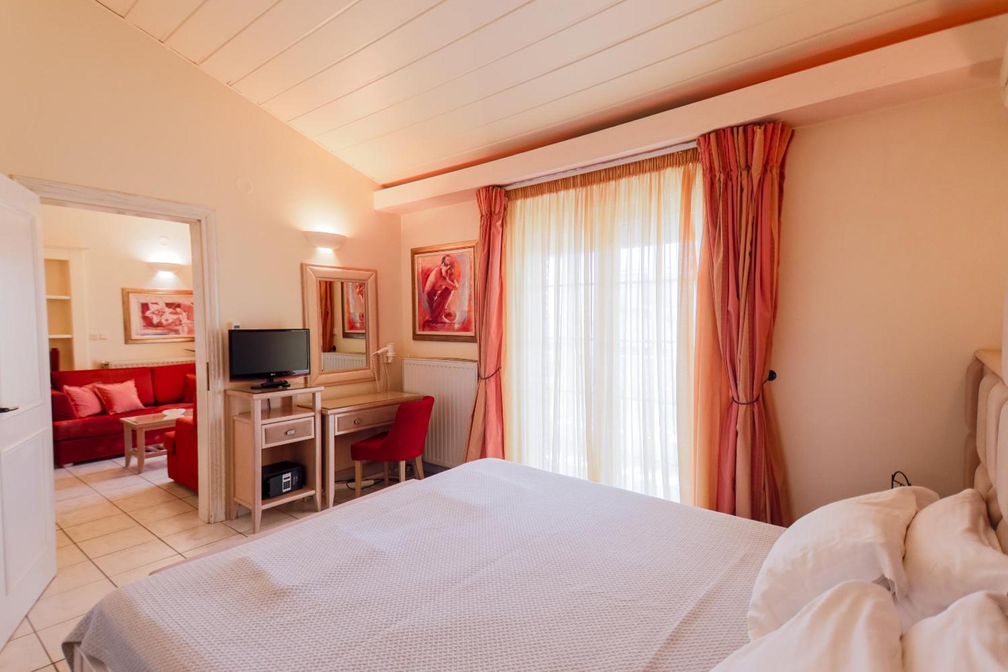 Hotel Strass Paralía Dış mekan fotoğraf