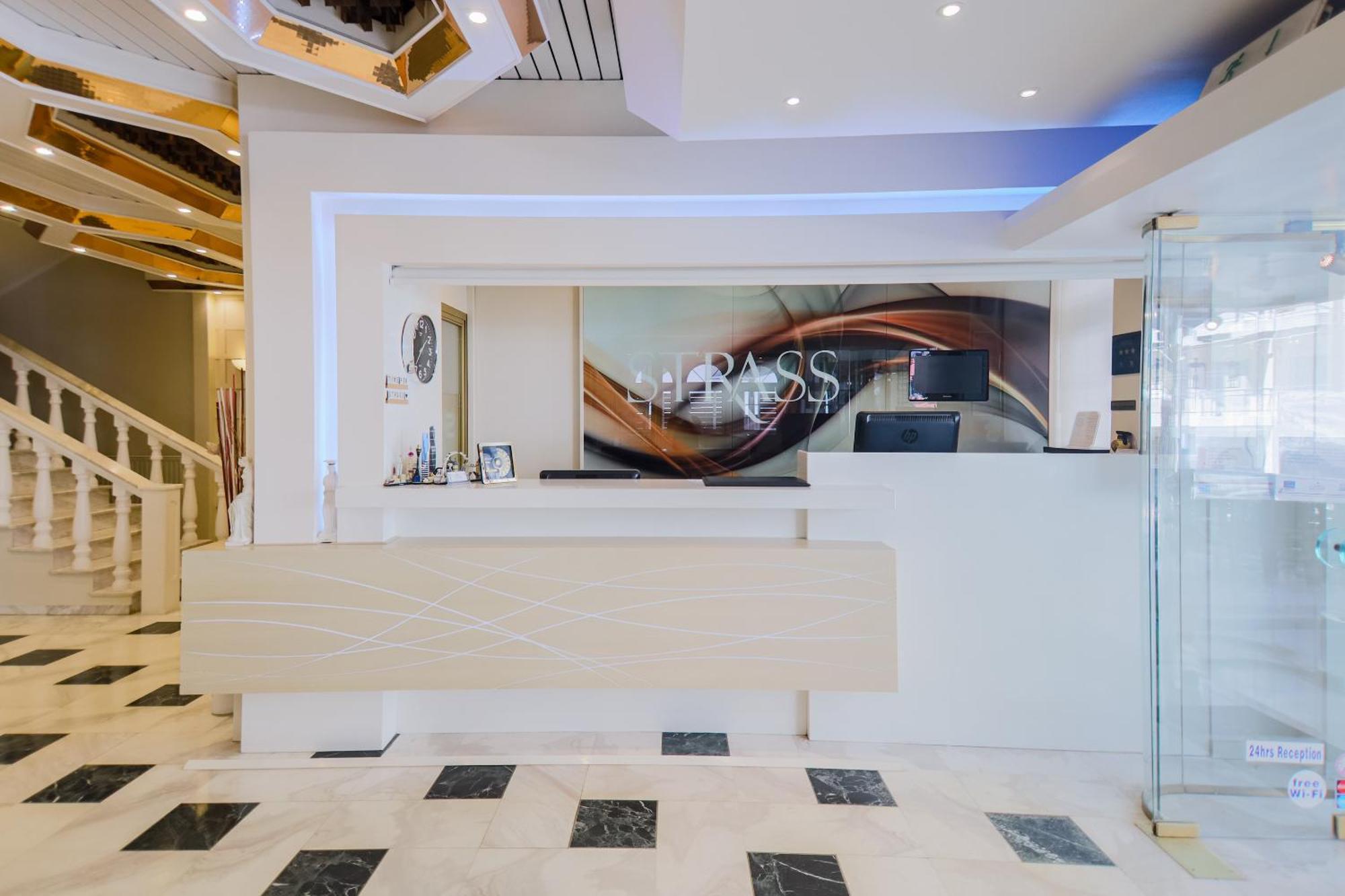 Hotel Strass Paralía Dış mekan fotoğraf