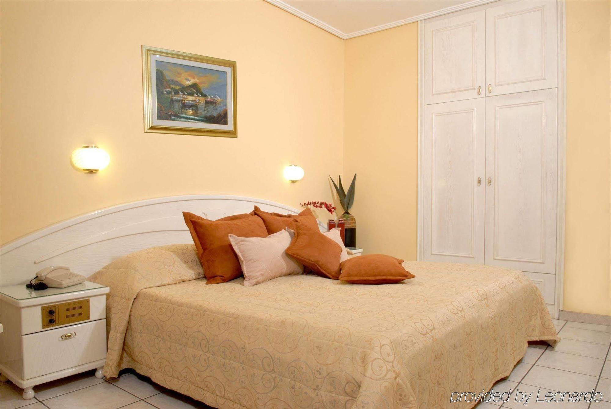 Hotel Strass Paralía Dış mekan fotoğraf