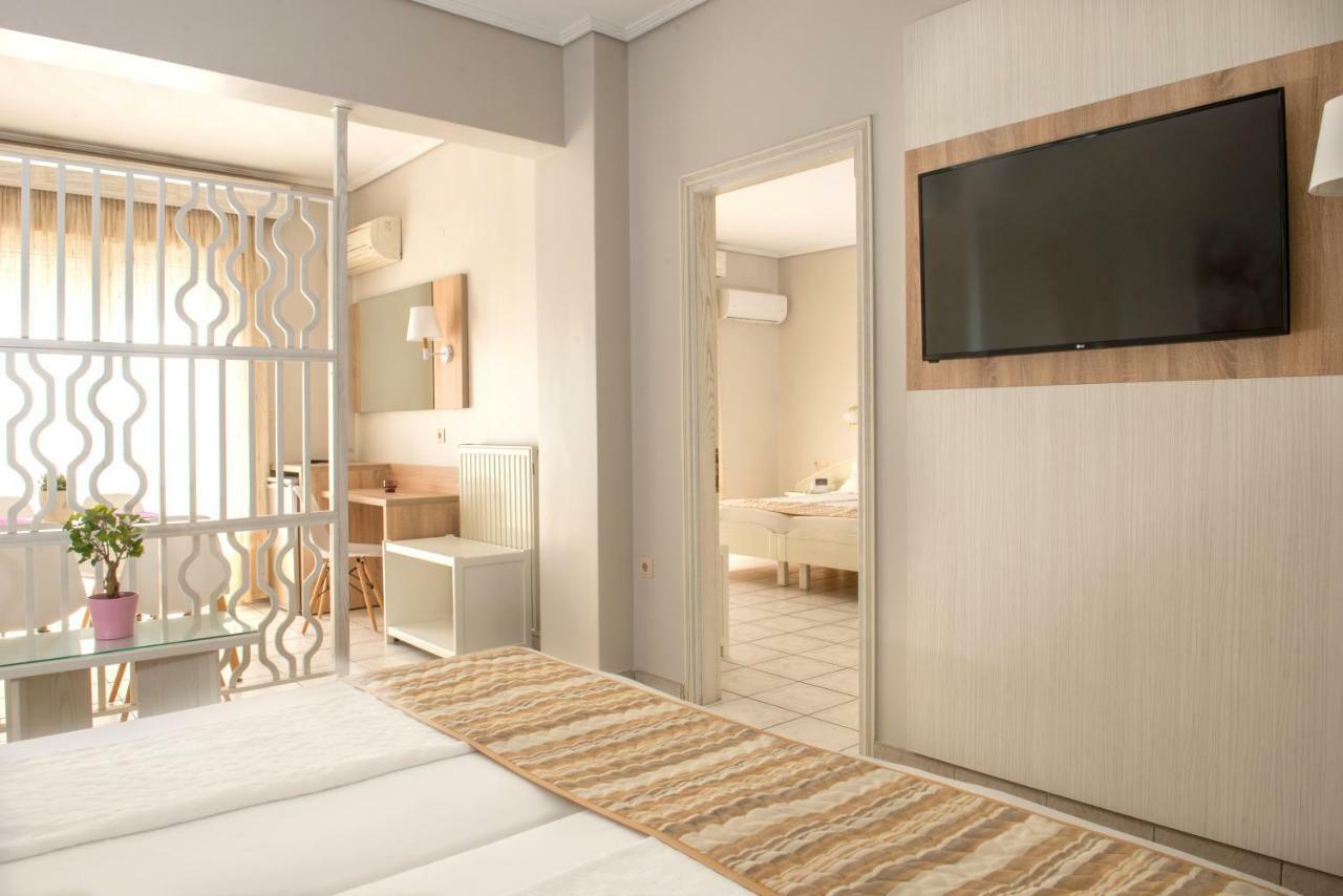 Hotel Strass Paralía Dış mekan fotoğraf