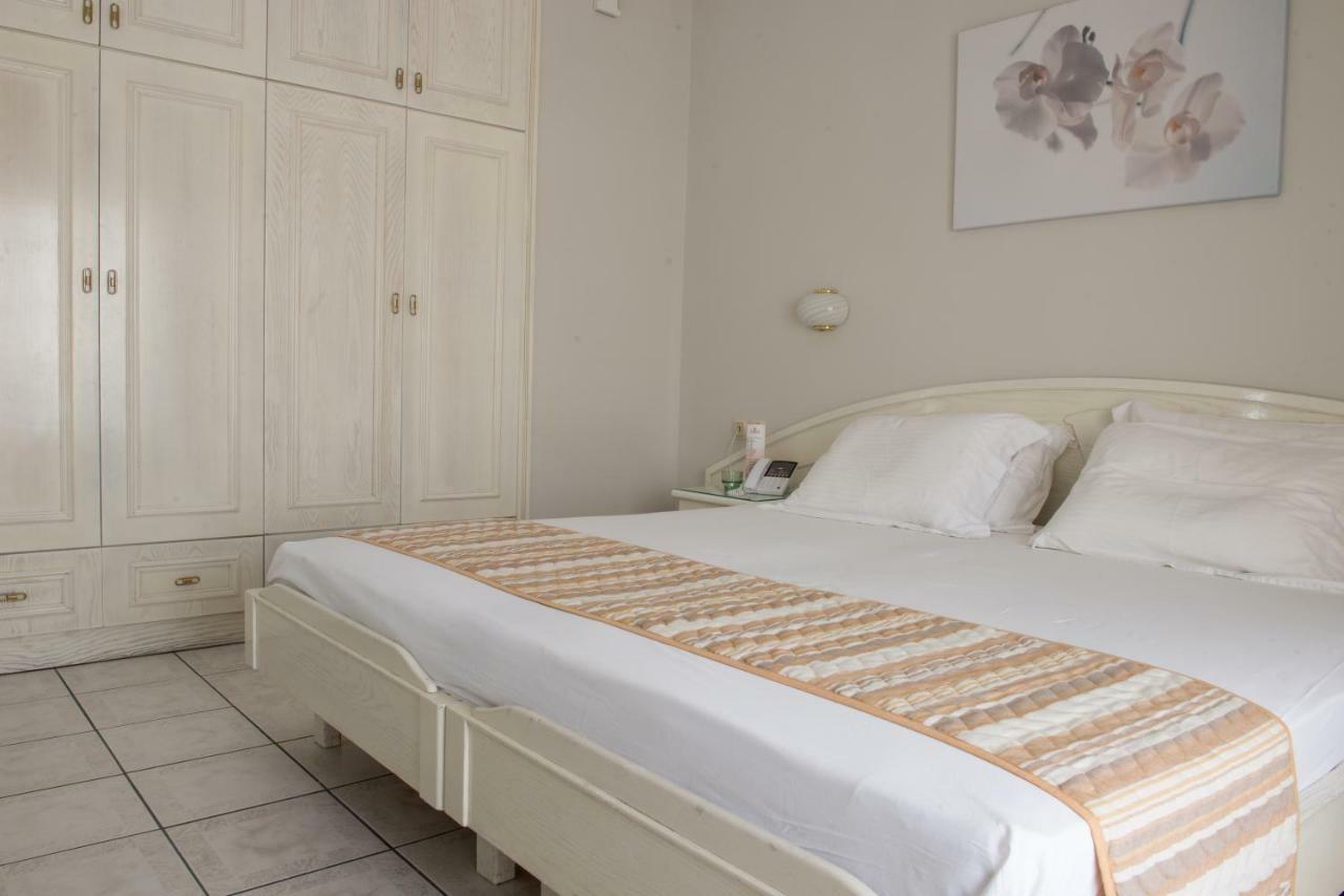 Hotel Strass Paralía Dış mekan fotoğraf